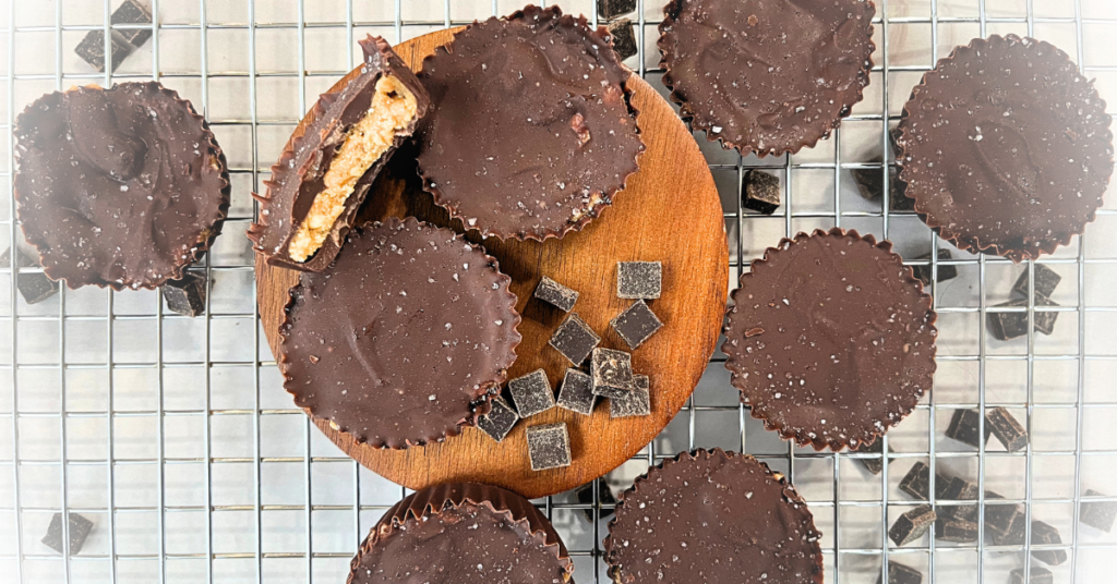 Healthy Chocolate Peanut Butter Cups Image - How to make the best homemade Reeses cups